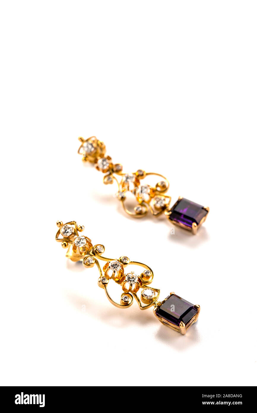 Gold, Amethyst und Diamant Ohrringe Stockfoto