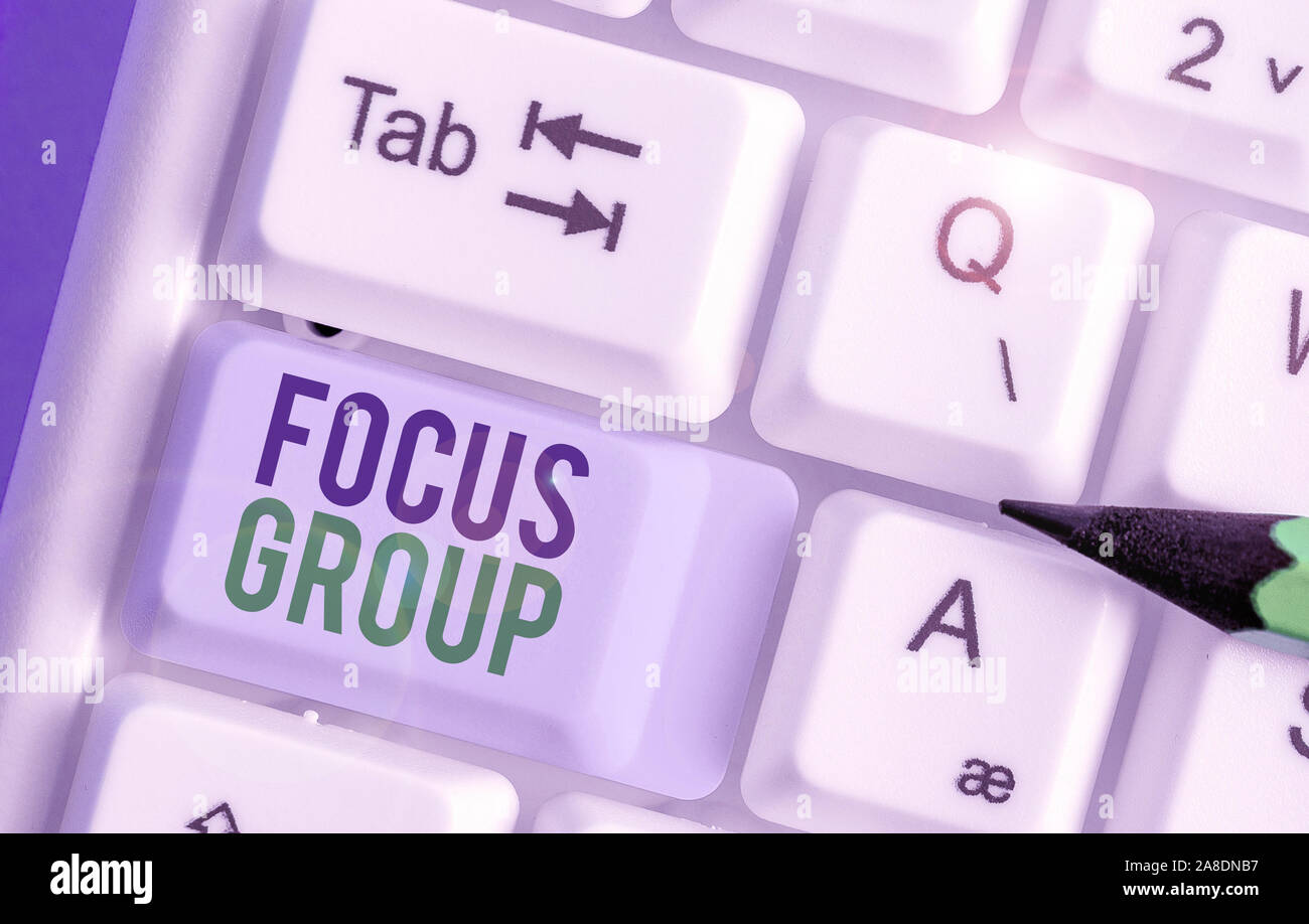 Handschrift Text schreiben Focus Group. Konzeptionelle Foto, montiert in der Diskussion über etwas zu beteiligen Stockfoto