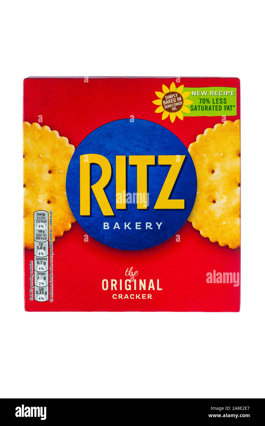 Box von Ritz Bäckerei die ursprüngliche Cracker, herzhaftes Gebäck Kekse mit 70% weniger Fett auf weißem Hintergrund gesättigt Stockfoto