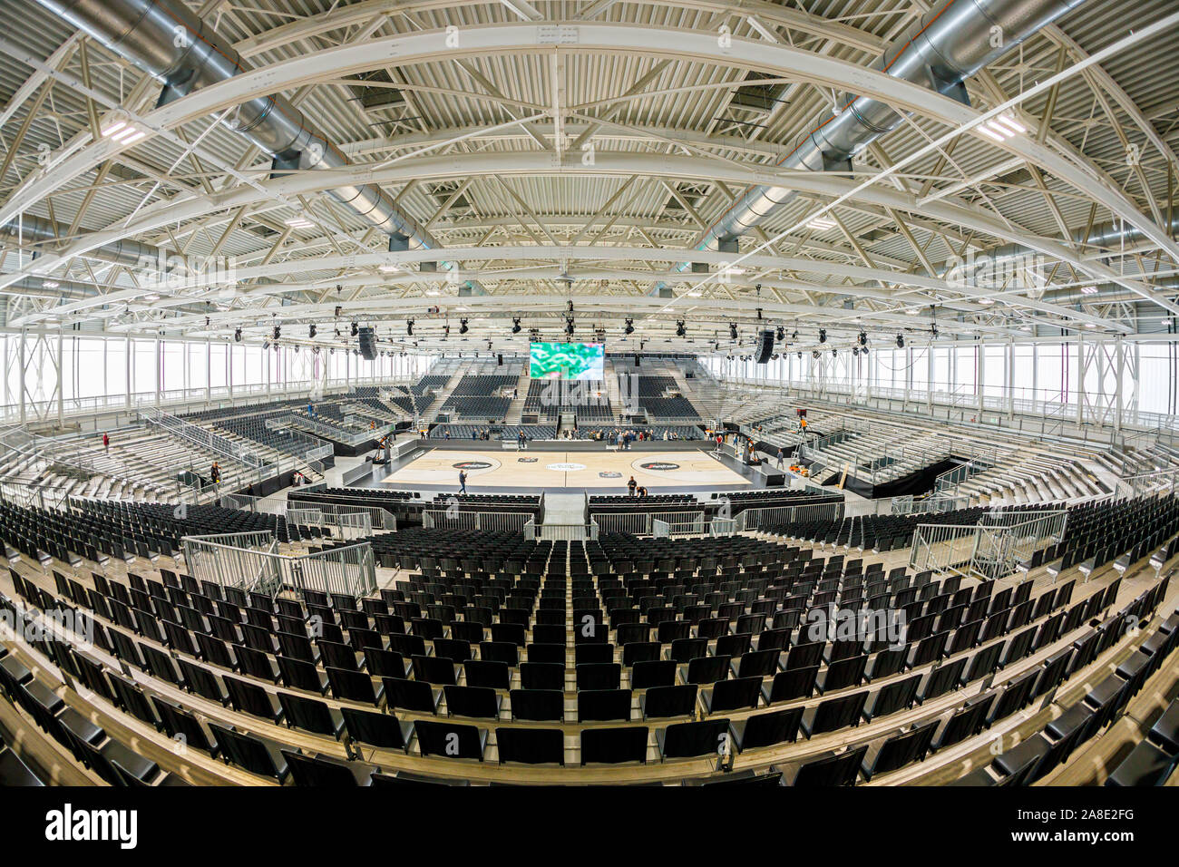 Bologna, Italien. 08. November 2019. Drücken Sie die Taste Vorschau der neuen Virtus Segafredo Arena, die neue temporäre Warenkorb Arena von Virtus Bologna gebaut in der Halle 30 der Messe Bologna am November 08, 2019 in Bologna, Italien. Credit: Massimiliano Donati/Alamy leben Nachrichten Stockfoto