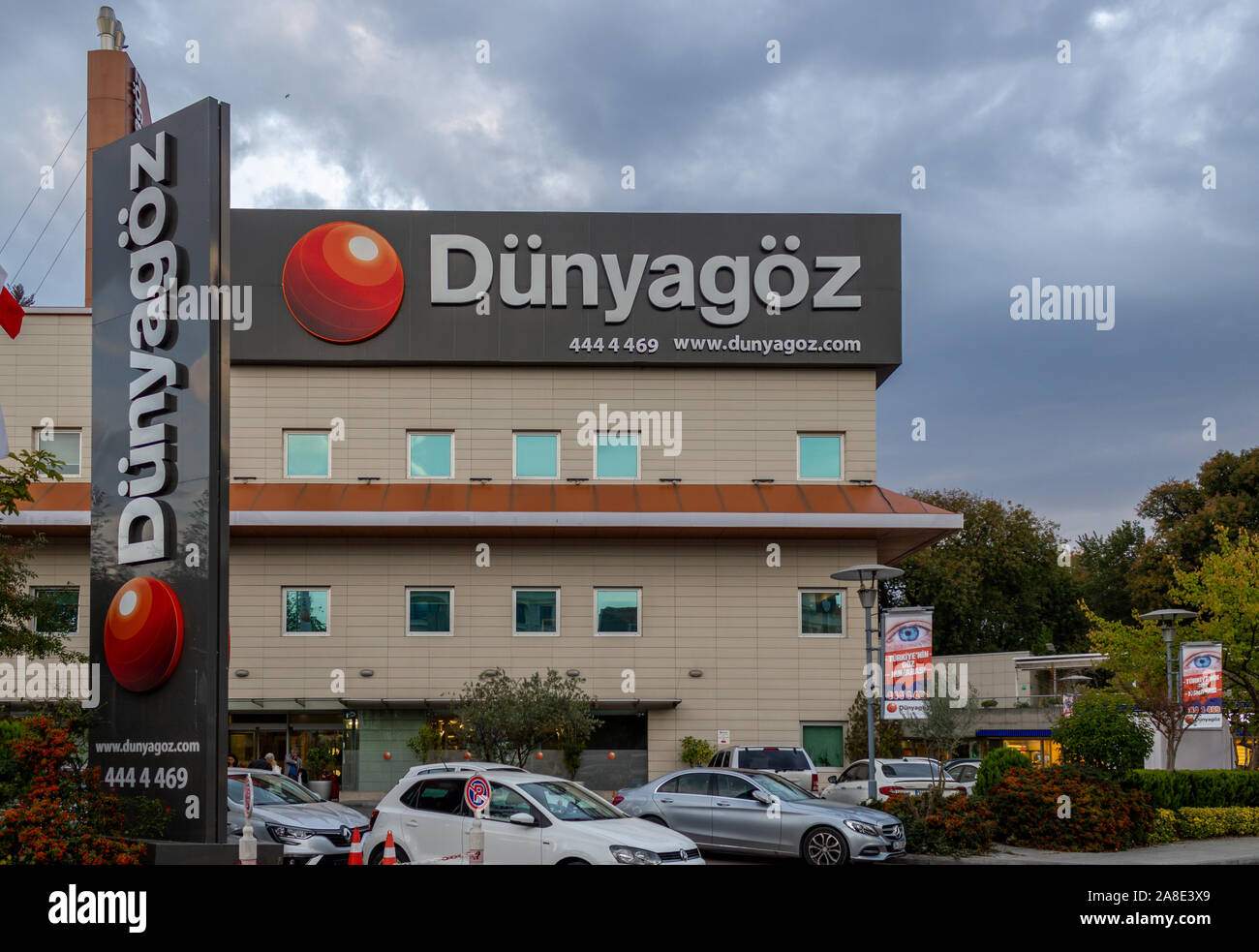 Sultanahmet, Istanbul/Türkei - November 04 2019: Dunyagoz Eye Hospital außen Blick Stockfoto
