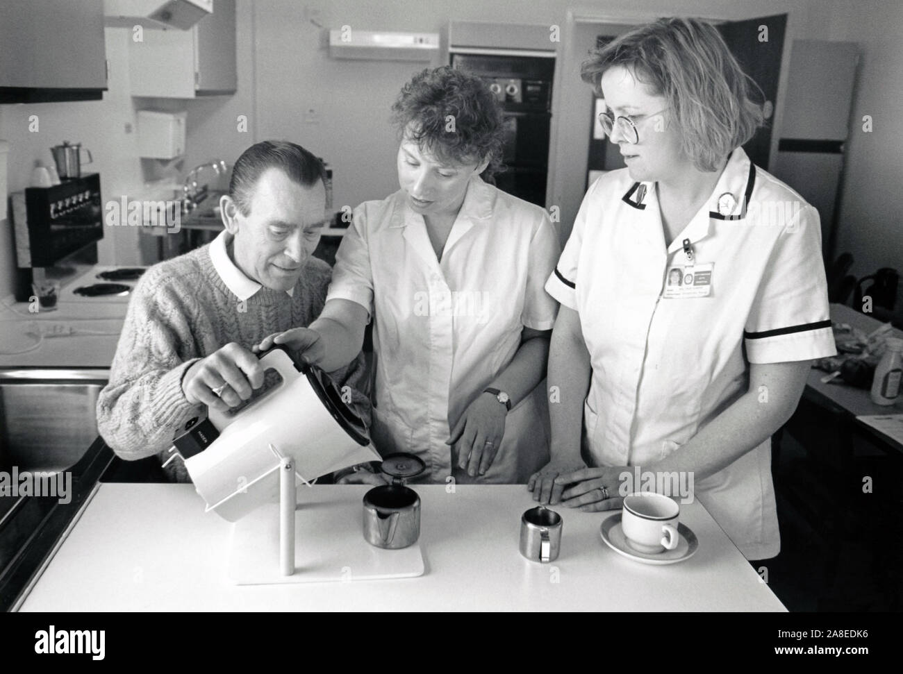 Ergotherapeuten, Nottingham City Hospital, Nottingham, Großbritannien 1990 Stockfoto