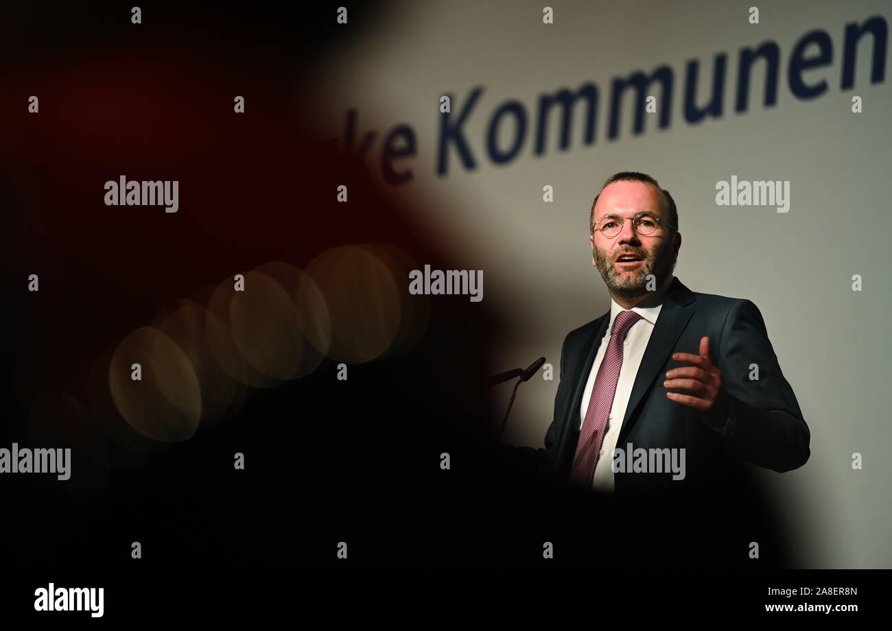 08 November 2019, Bayern, Würzburg: Manfred Weber (CSU), Vorsitzender der EVP-Fraktion im Europäischen Parlament, spricht auf dem Kongress der CDU/CSU-lokale politische Union. Foto: Nicolas Armer/dpa Stockfoto