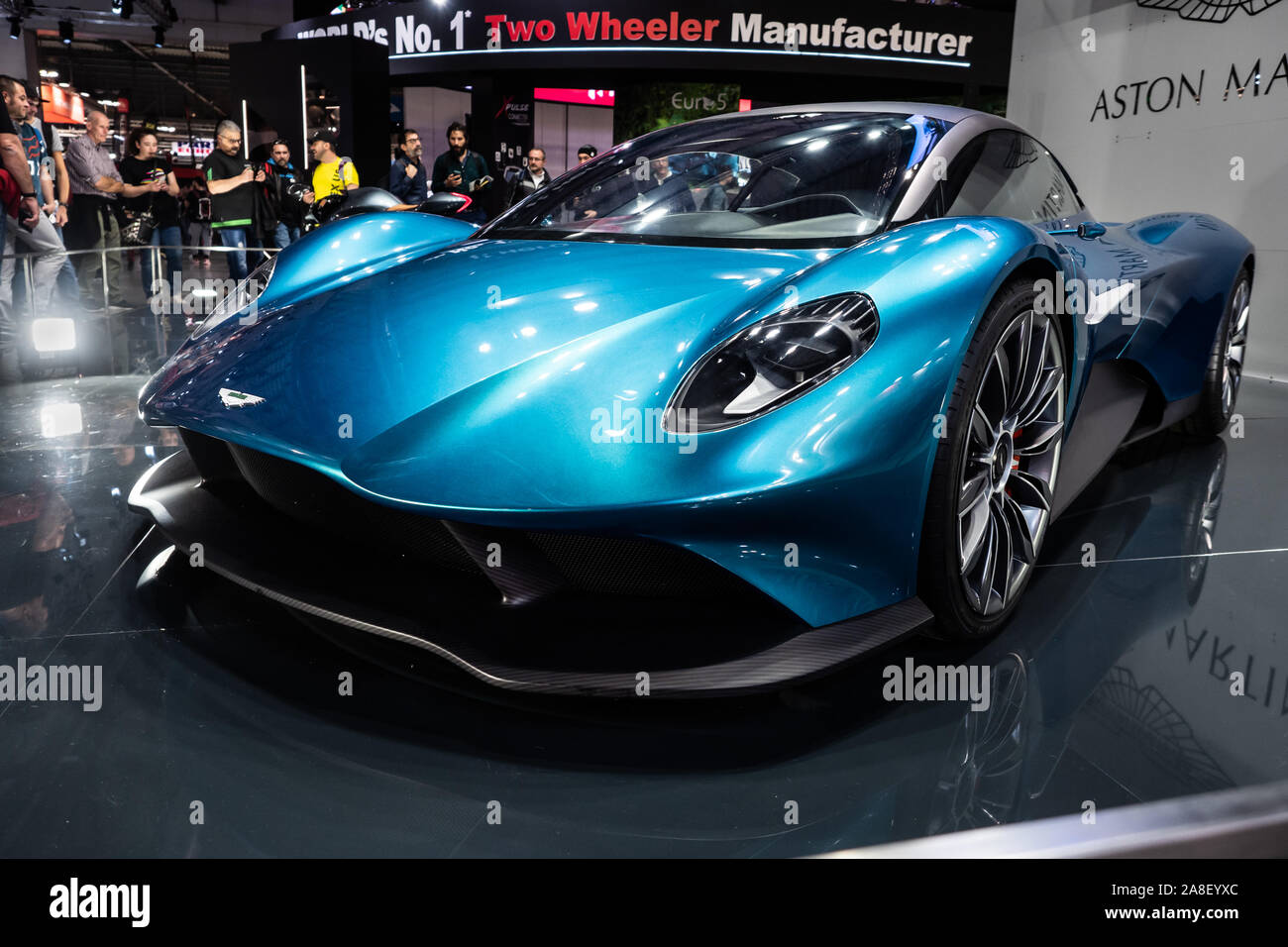 Fieramilano RHO, Mailand Italien - November 07, 2019 EICMA Expo. Aston Martin Auto Ausstellung auf der EICMA 2019 Stockfoto