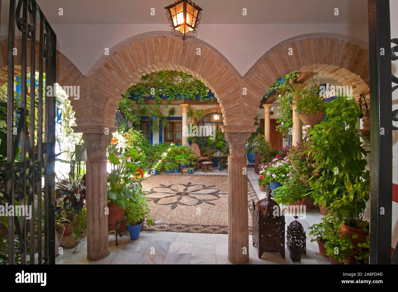 Typischen Innenhof, Cordoba, Andalusien, Spanien, Europa. Stockfoto