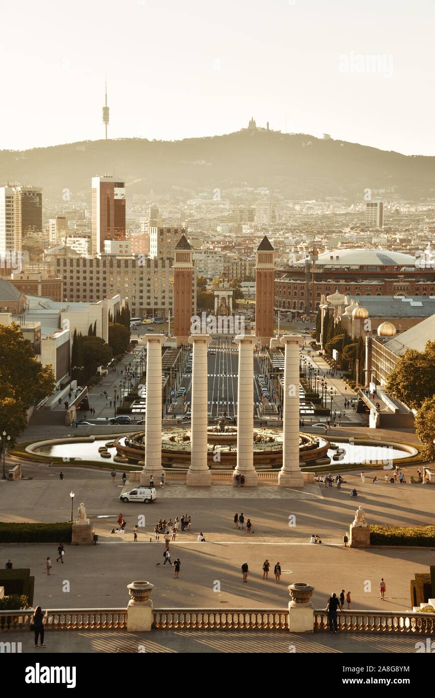 Das Wahrzeichen Placa Espanya bei Sonnenuntergang in Barcelona Spanien Stockfoto