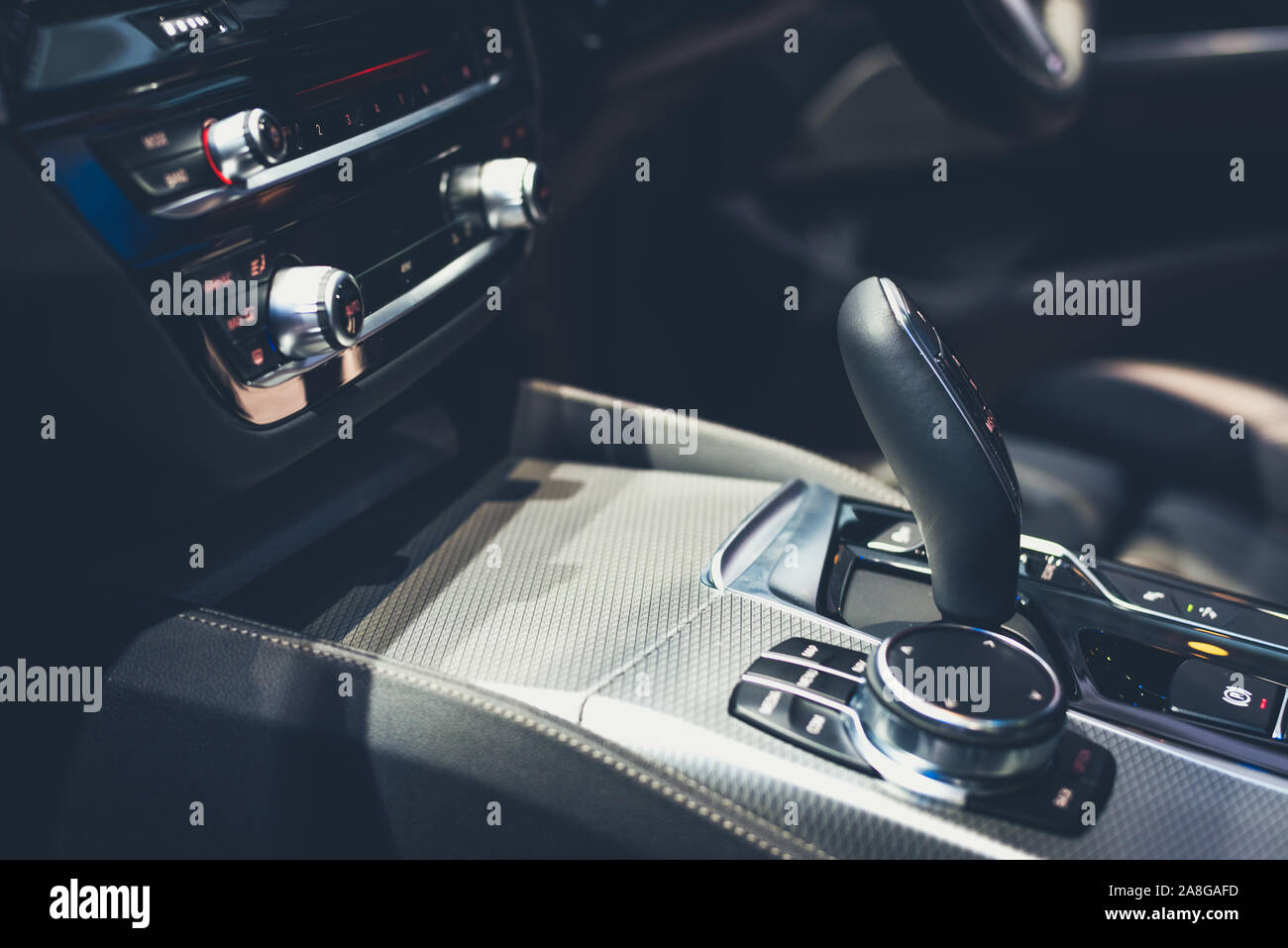 Automatische Getriebe in modernen Autos für Hintergrund Stockfoto