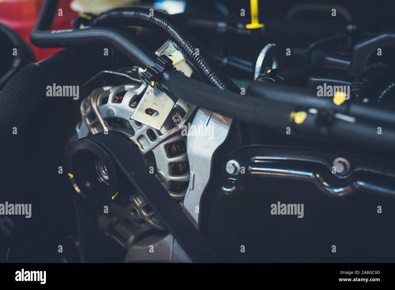 Stromerzeuger in auto motor Zimmer Stockfotografie - Alamy
