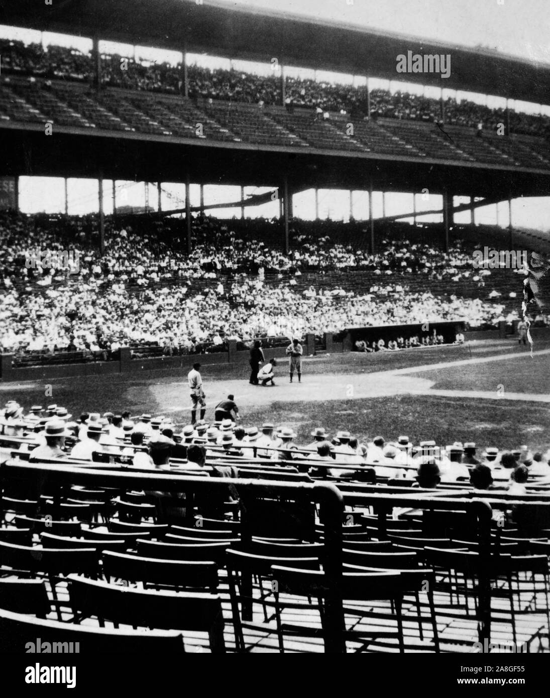 Blick von der Tribüne bei Wrigley Field in Chicago, Ca. 1925. Stockfoto