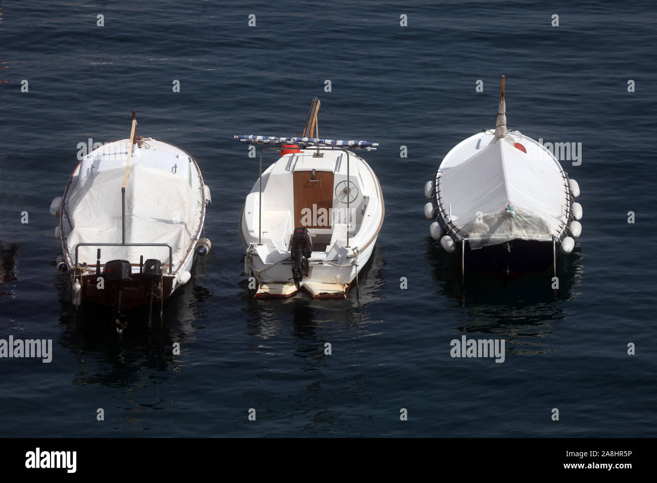 Boote in den Hafen von Dubrovnik, Kroatien Stockfoto