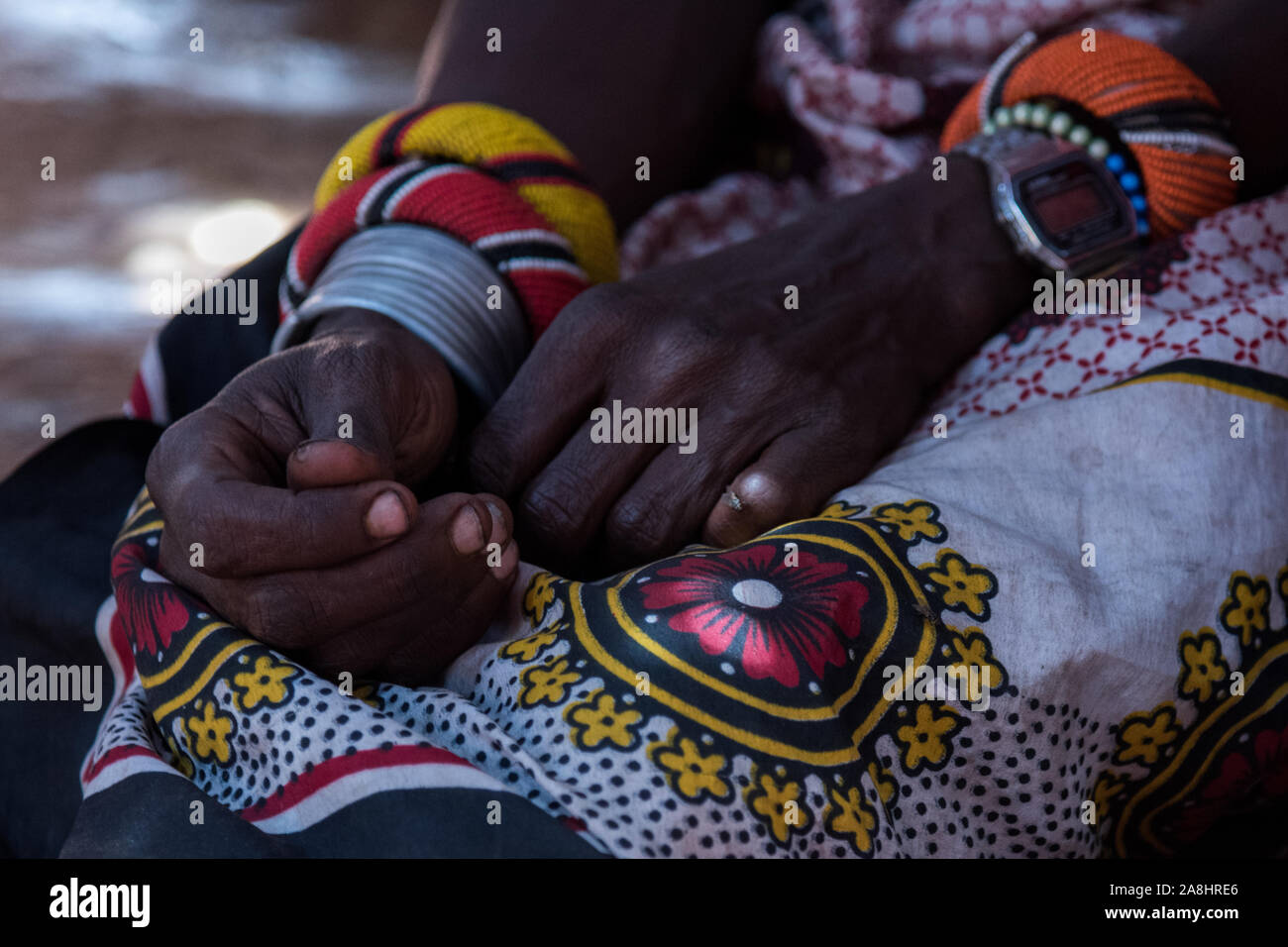 Hand Detail einer Samburu Frau in Kenia Stockfoto