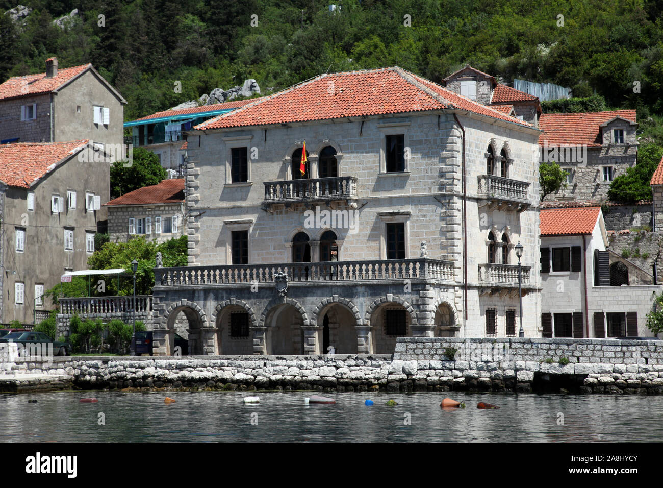 Mediterranes Haus in Perast, Montenegro Stockfoto