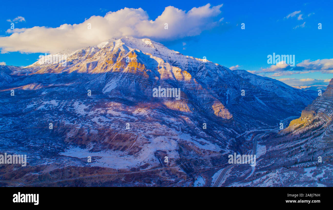 Mt. Timpanogogs bei Sonnenuntergang, der UNita National Forest, Arizona, in der Nähe von Provo, Wasatch Mountains Stockfoto