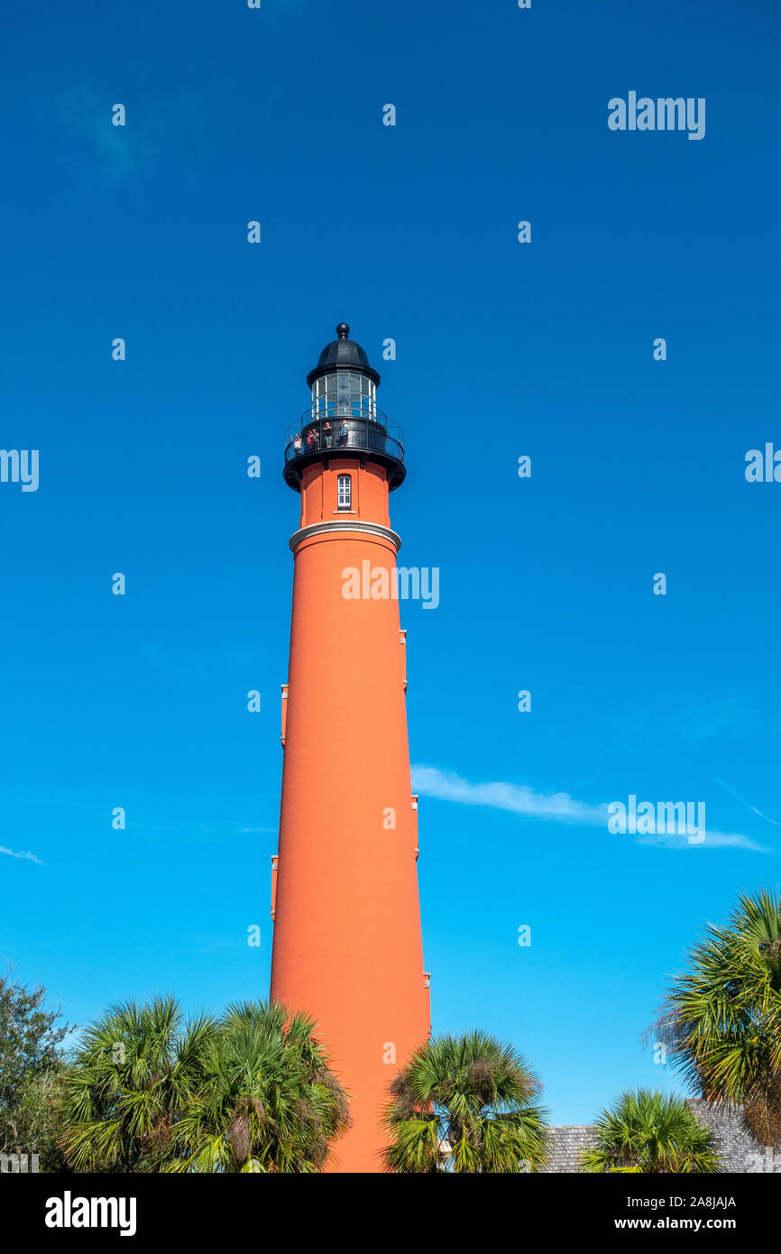 Die Ponce de Leon Inlet Leuchtturm und Museum ist der höchste Leuchtturm in Florida bei 175 Fuß hoch im Jahre 1887 erbaut, Es ist ein Nationales historisches Denkmal. Stockfoto