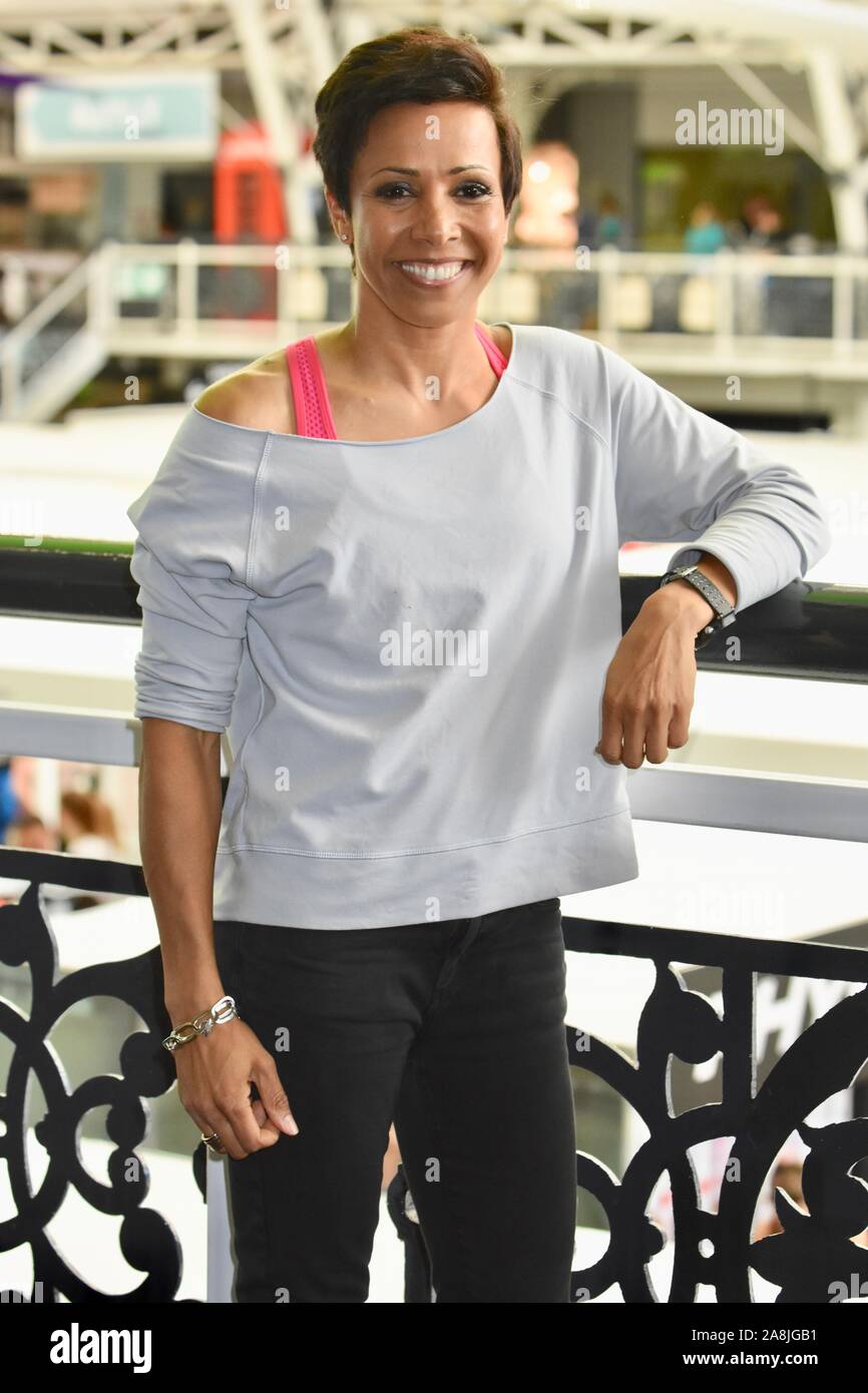 Dame Kelly Holmes. B: Sitz, Business Design Centre, Islington, London. Großbritannien Stockfoto