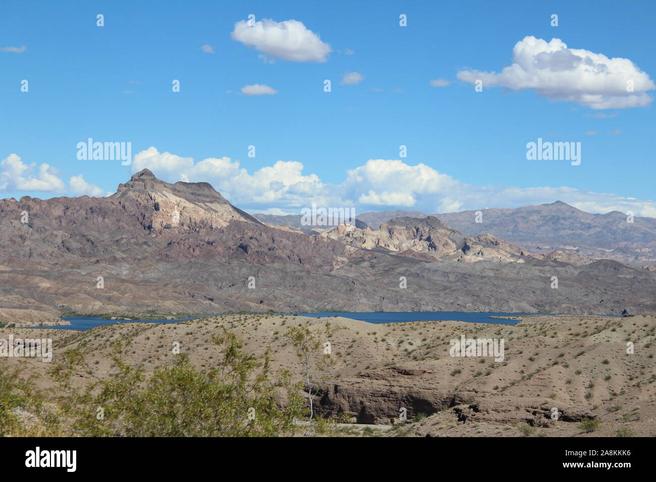 Die Berge und Himmel in der Wüste Stockfoto