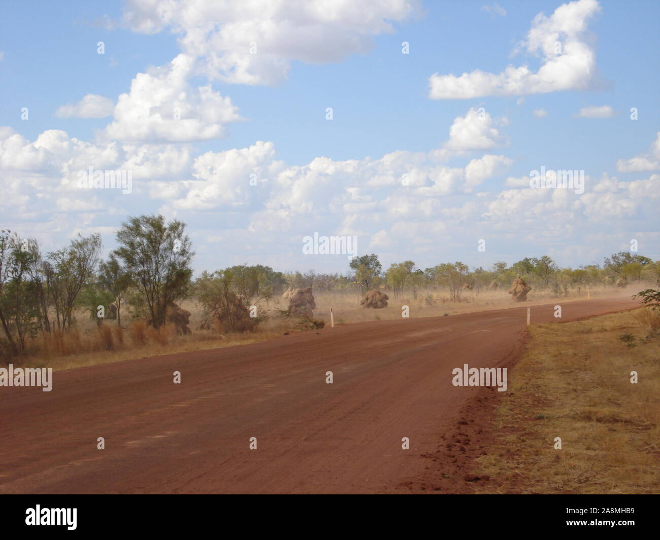 Dessert Straße im Outback von Australien Stockfoto