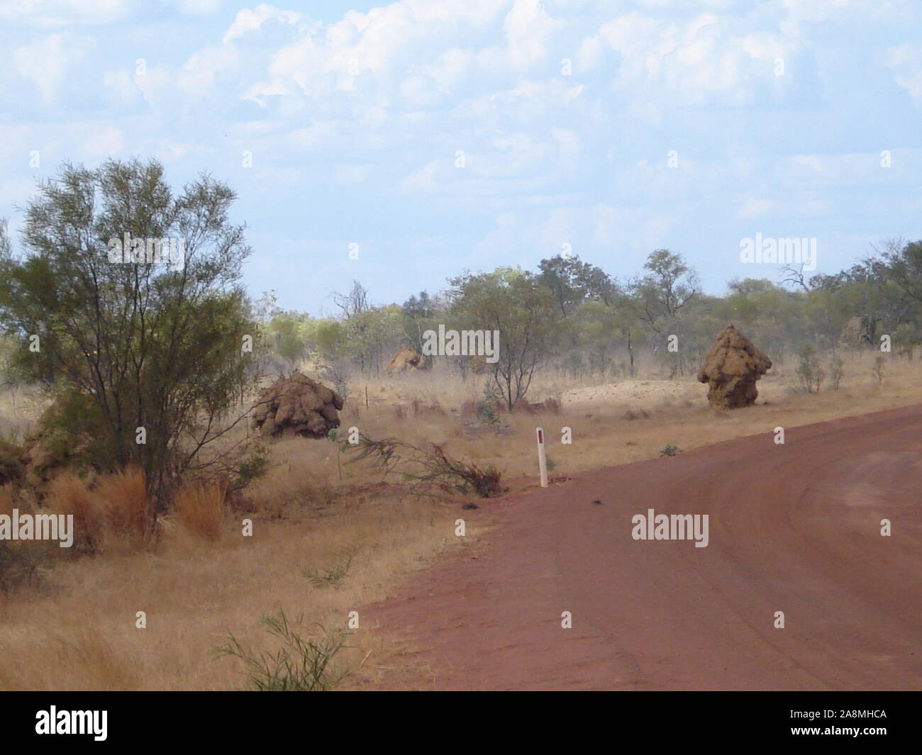 Dessert Straße im Outback von Australien Stockfoto