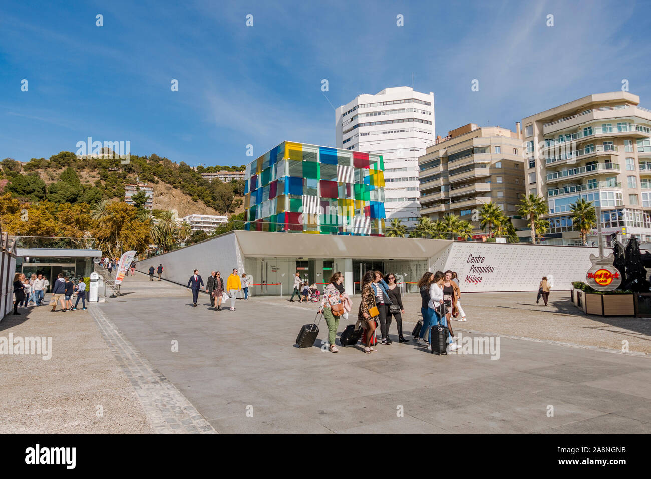 Pompidou Zentrum Malaga, das Centre Pompidou, der Würfel, Pop-up-Museum, an der Muelle Uno, der Hafen von Malaga, Andalusien, Spanien. Stockfoto