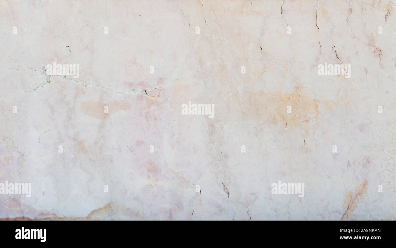 Nahaufnahme eines gealterten und fließende natürliche marmor stein Wand- oder Bodenbeläge geknackt. Hochauflösende full frame strukturierten Hintergrund. Stockfoto