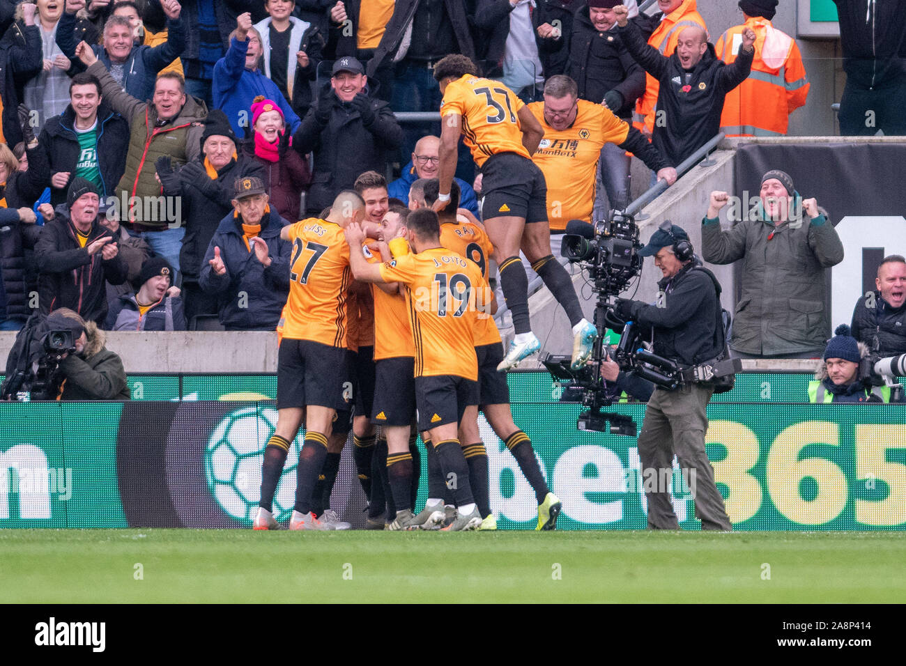 Aston villa und wolverhampton wanderer Fotos und Bildmaterial in