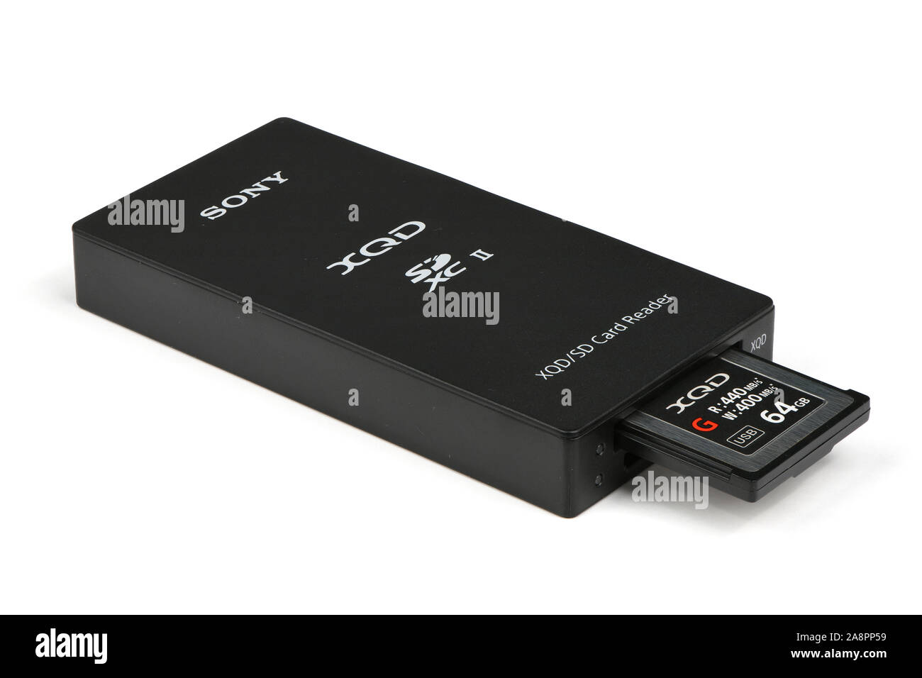 Winniza, Ukraine - 9 November, 2019: Ein Editorial der Foto aus einem Studio Shot: MRW-E90/BC2Sony XQD/SD-Kartenleser USB3.0 PRODUKT HIGHLIGHTS USB 3. Stockfoto