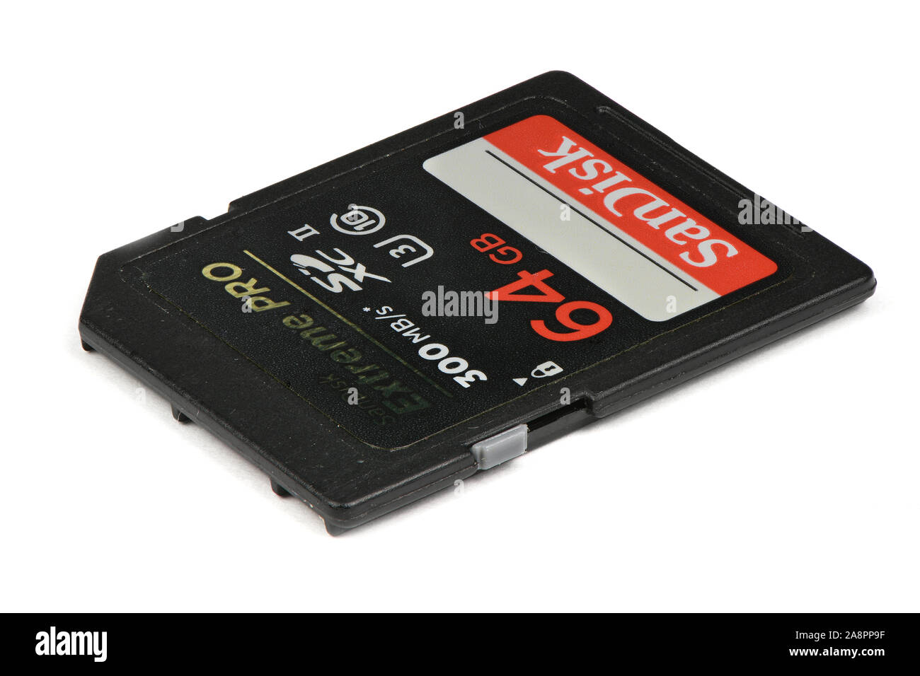 Winniza, Ukraine - 9 November, 2019: Ein Editorial der Foto aus einem Studio Shot: Moderne professionelle Sony 64 GB Speicherkarte XQD Serie G 400 MB/s Memor Stockfoto