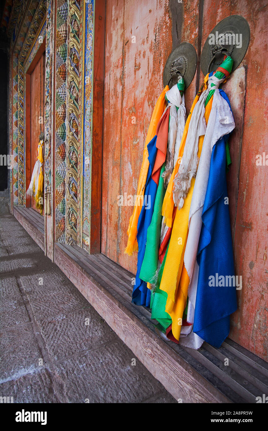 Bunte Eingang zu einem Tempel, Labrang Kloster, China Stockfoto