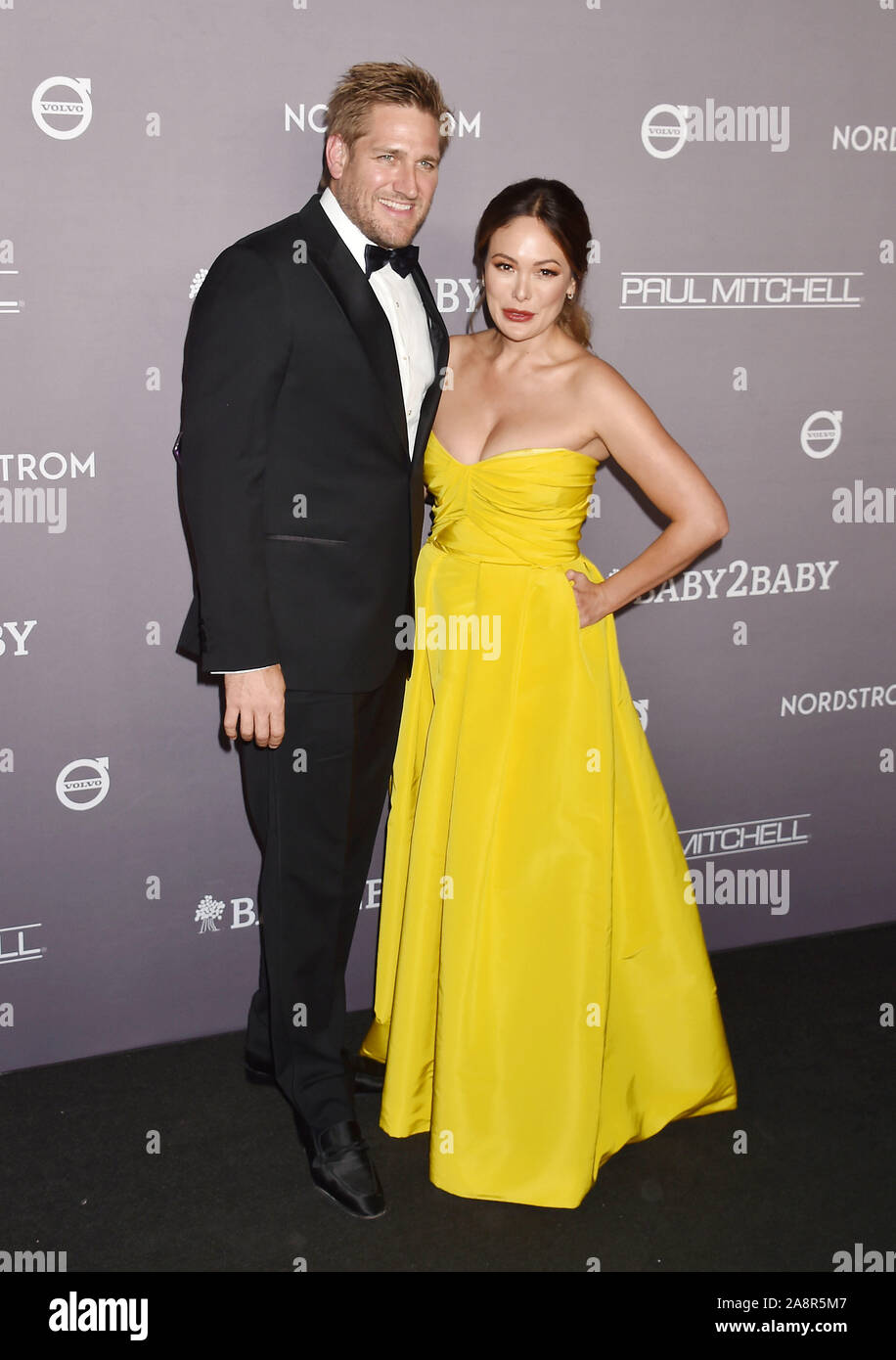 CULVER CITY, CA - 09. NOVEMBER: Curtis Stone und Lindsay Preis nehmen an der 2019 Baby 2 Baby Gala von Paul Mitchell bei 3 LABS präsentiert am 09 November, 2019 in Culver City, Kalifornien. Stockfoto