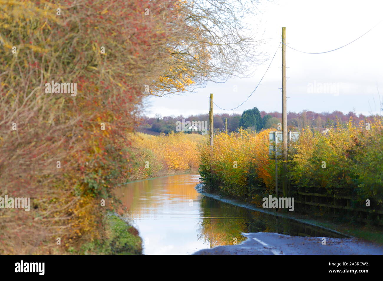 Newton Spur am Fairburn Ings in der Nähe Castleford unter Wasser unter Wasser bei Überschwemmungen in der Umgebung. Stockfoto