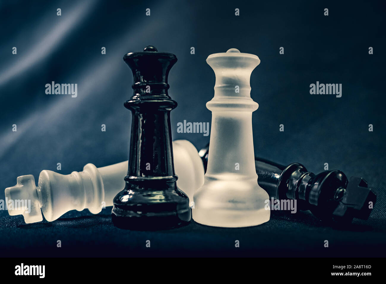Königin Schach Stücke zerkleinern der Kings Spiel Stockfoto
