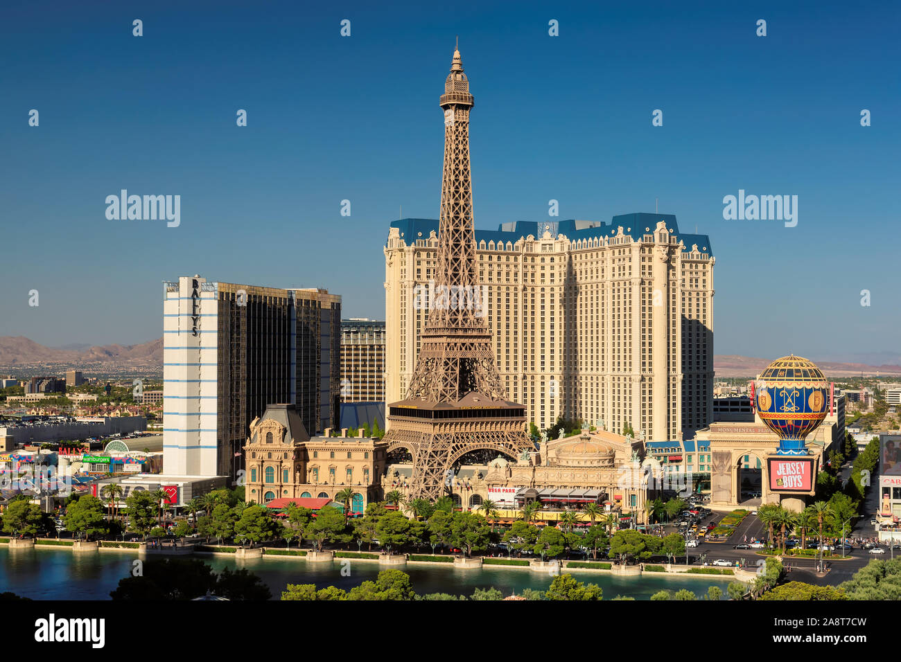 Las Vegas Strip Skyline in Nevada als bei Sonnenuntergang gesehen Stockfoto