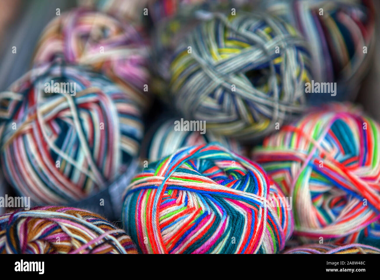 Schlaufen zum stricken Fotos und Bildmaterial in hoher Auflösung Alamy