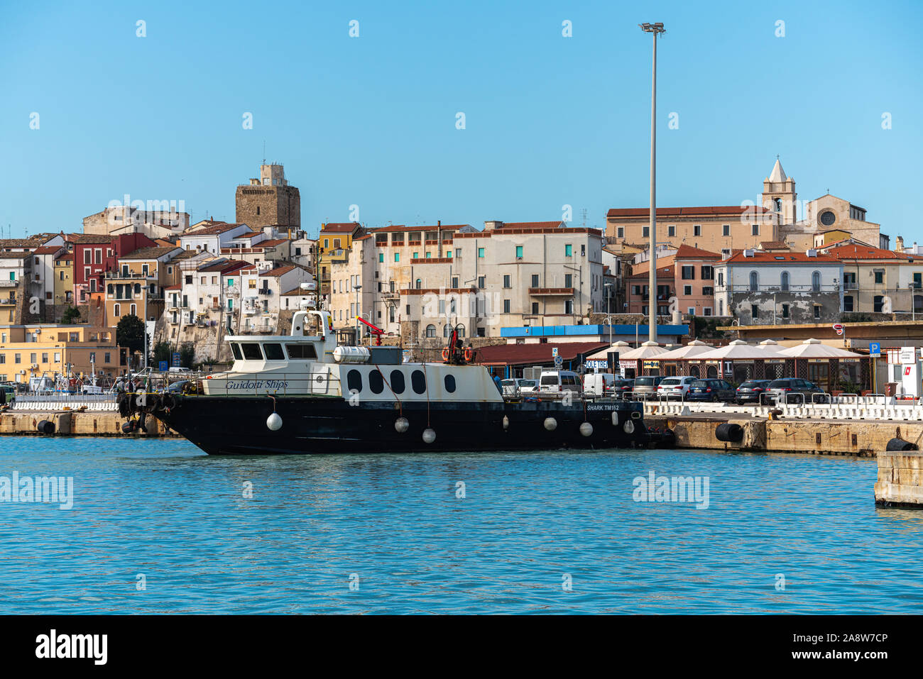 Blick auf den Hafen an der Adria in Sondrio Stadt, Molise Stockfoto