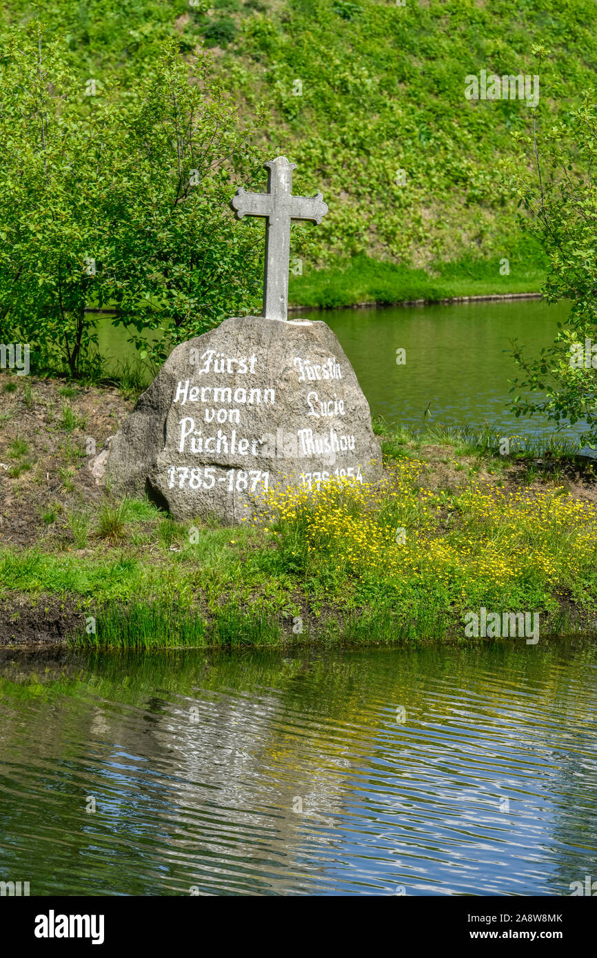 Hügelgrab, Seepyramide, Greifer, Fürst-Pückler-Park Branitz, Cottbus, Brandenburg, Deutschland Stockfoto