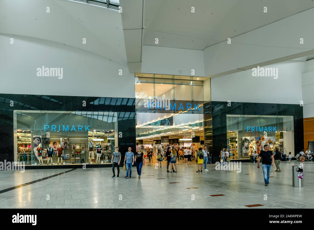 Primark, das Einkaufszentrum Waterfront, AG-Weser-Stra ße, Gröpelingen, Bremen, Deutschland Stockfoto