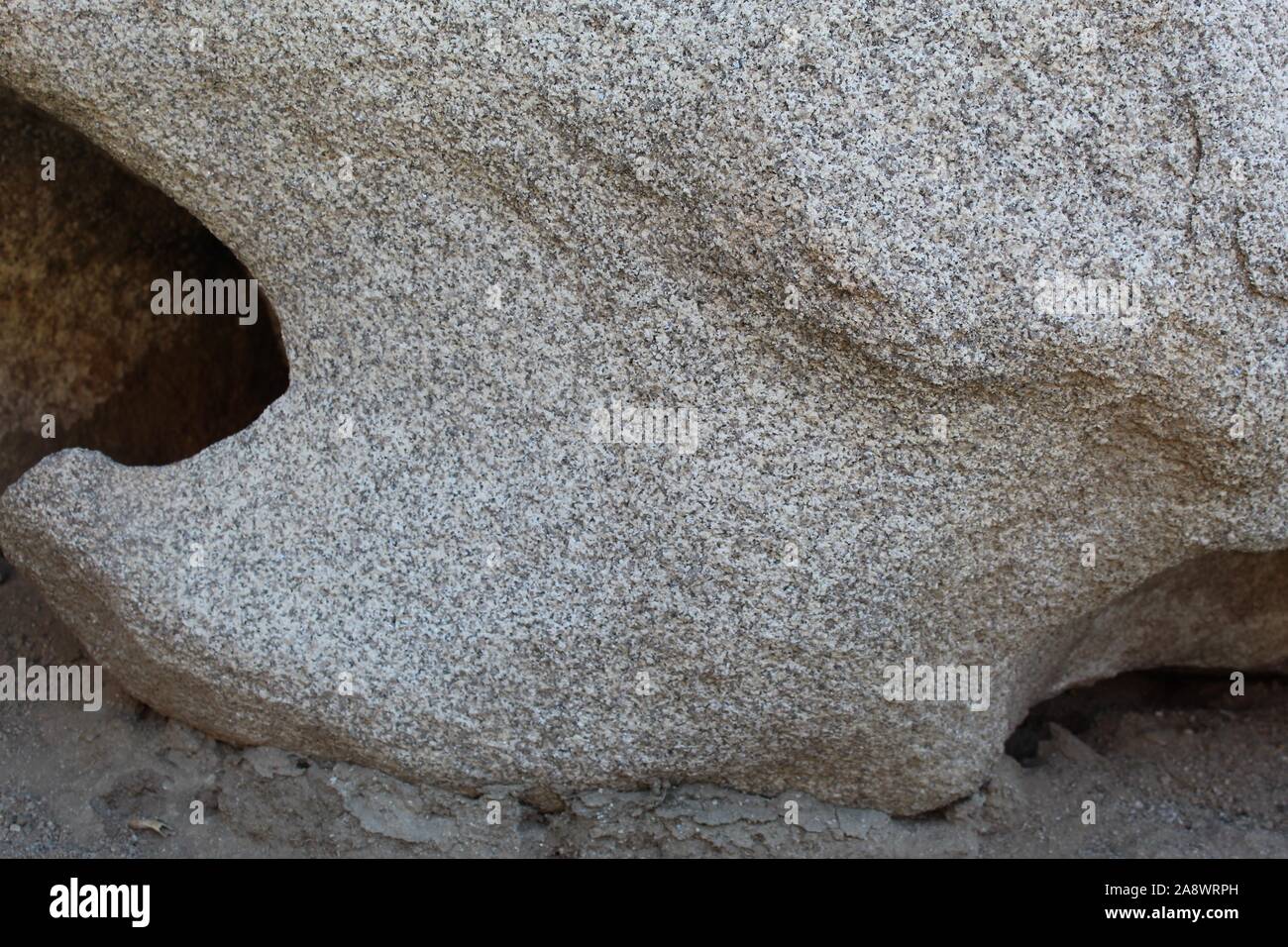 Felsen in 49 Palms Oase der Joshua Tree National Park sind in einzigartigen Formen von Zeit, Temperatur gerendert, und Elemente der Südlichen Mojave Wüste. Stockfoto