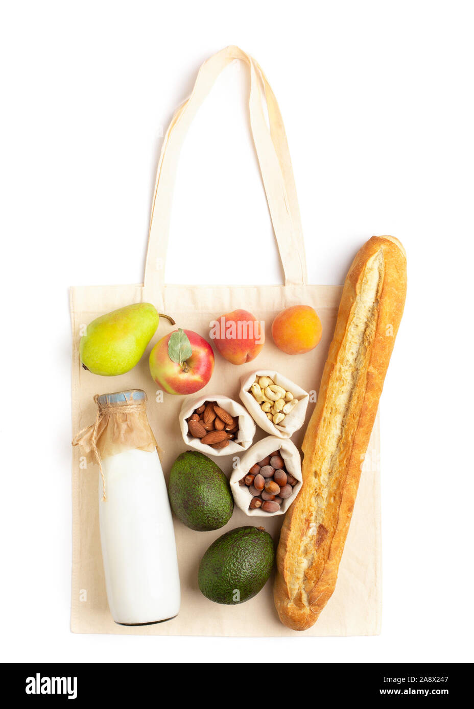 Eco null Abfall Warenkorb mit Produkten für das Kochen auf Weiß Stockfoto