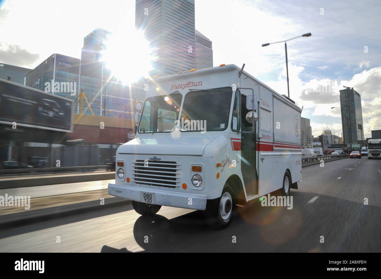 1986 Grumman Olson amerikanische Lieferwagen als Catering van Stockfoto