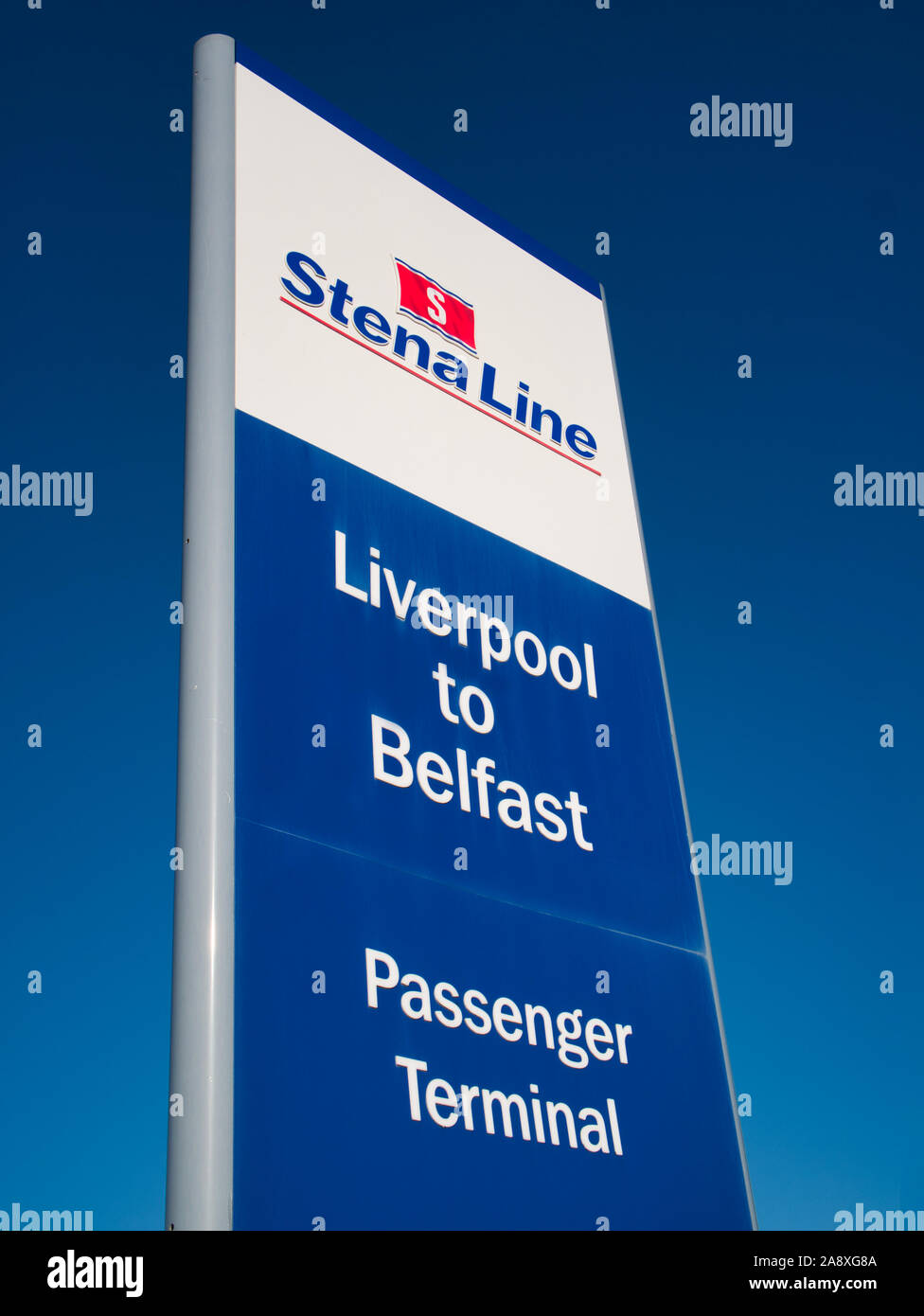 Ein Zeichen außerhalb der Stena Line Terminal am 12 Kais in Birkenhead, von wo Roll on/Roll off (roro) Fracht Fähre nach Belfast Stockfoto