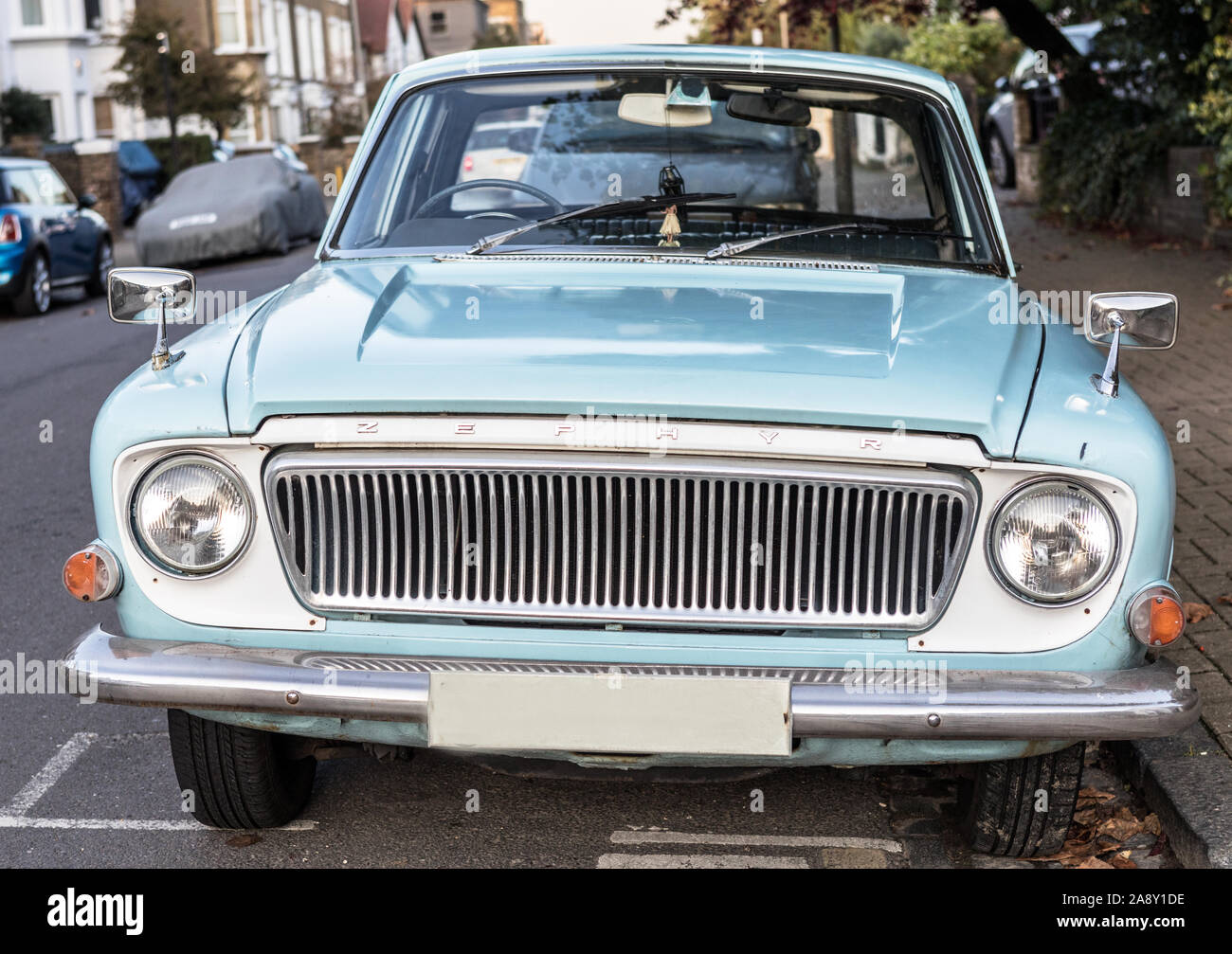 Eine klassische 64 blaue Ford Zephyr 4 Mietwagen London Stockfoto