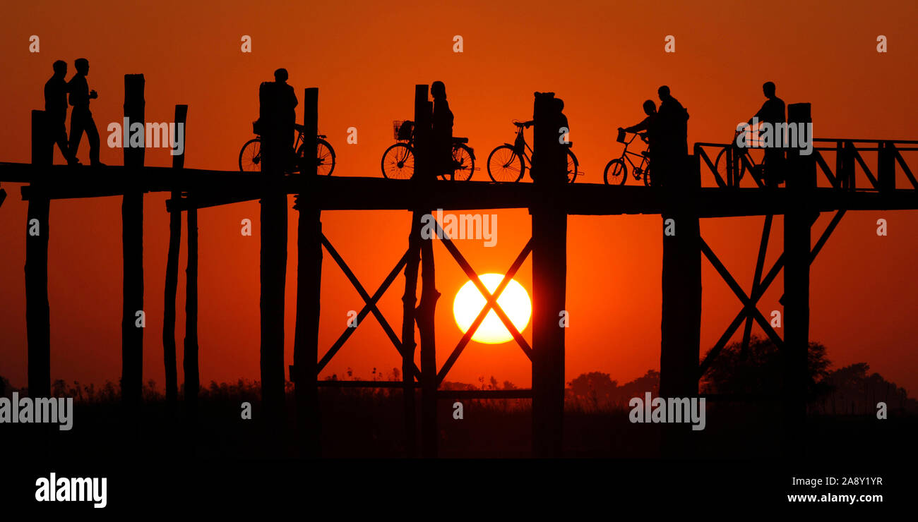 Myanmar, U-Bein-Bruecke bin Taungthaman-See bei Amarapura, Mandalay-Division, Stockfoto