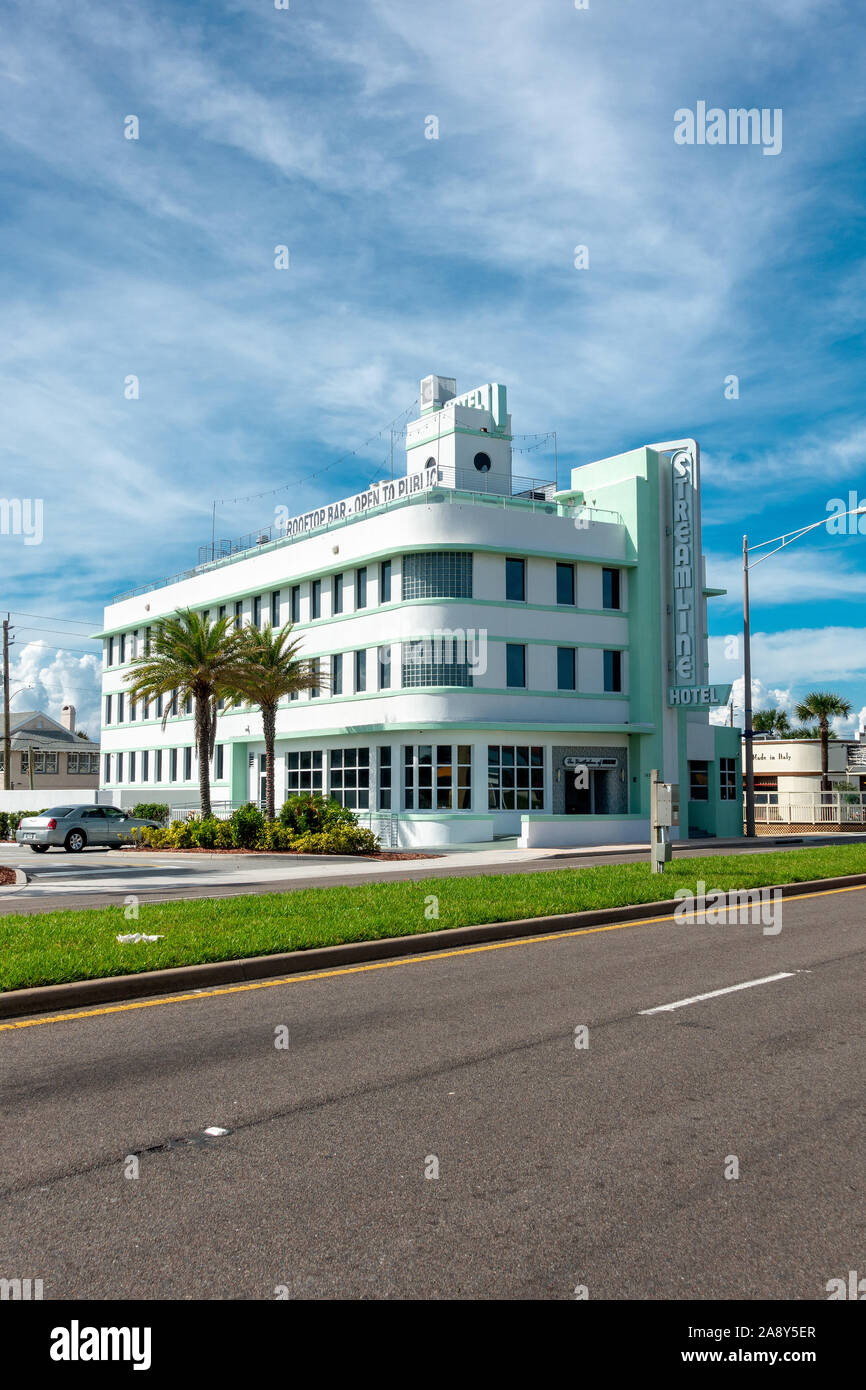 Das Art déco-Hotel optimieren Das älteste Hotel in Daytona Beach, eröffnet im Jahr 1940 ist der Geburtsort von NASCAR Autorennen in Florida, USA Stockfoto