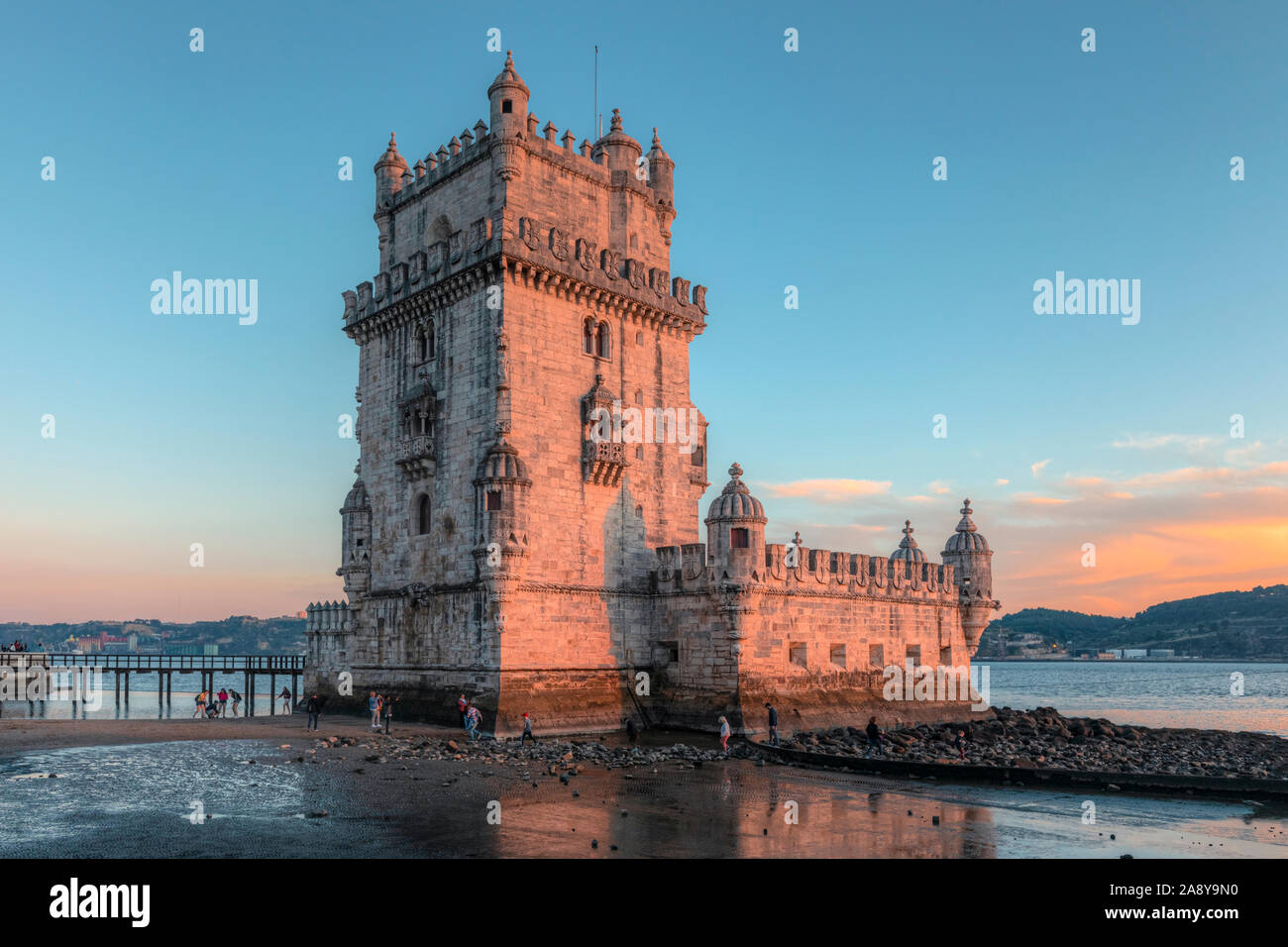 Belem Turm, Ponte 25 de Abril, Lissabon, Portugal, Europa Stockfoto