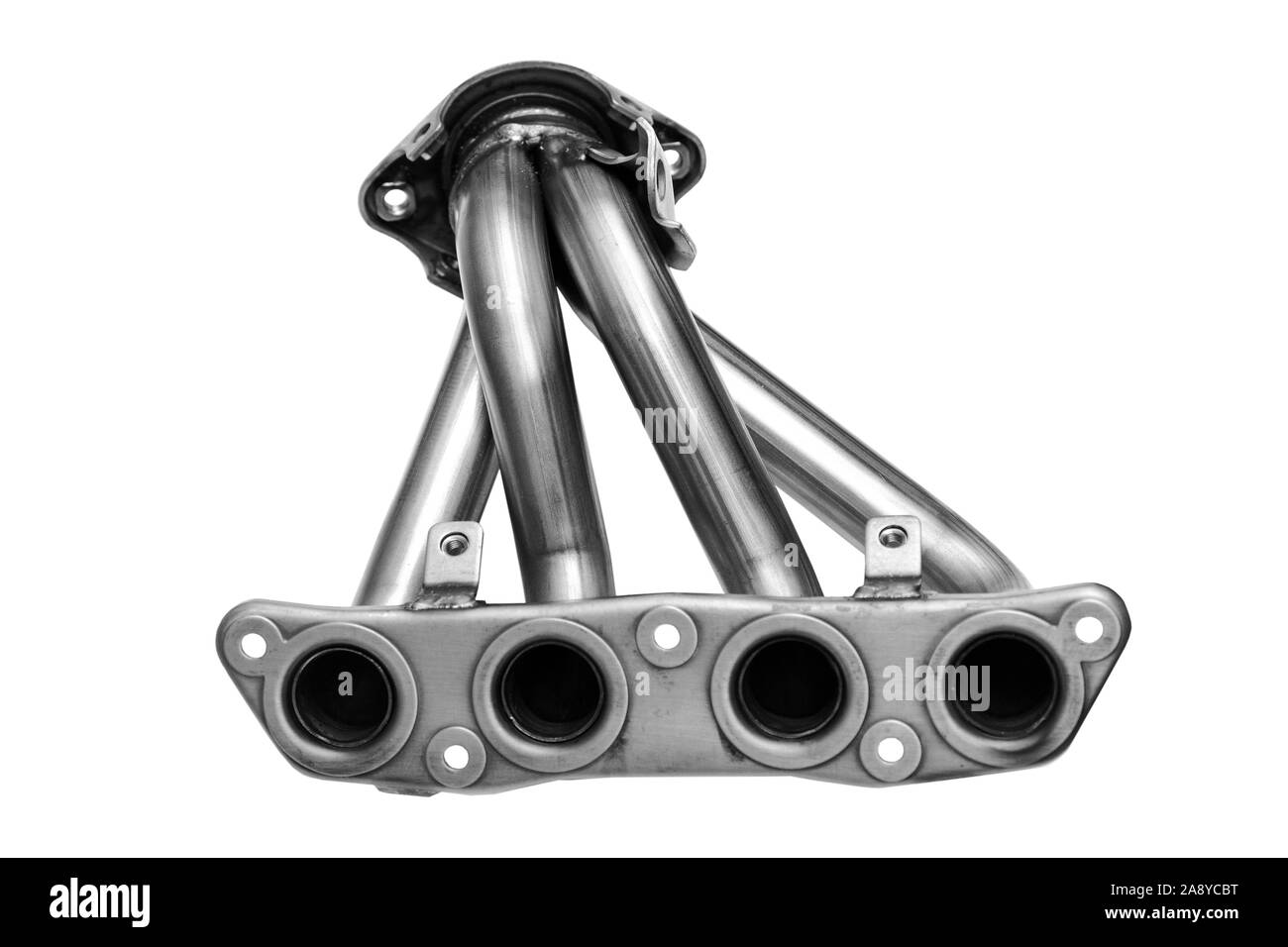 Metallic new car Auspuffkrümmer auf einem weißen Hintergrund. Die Vorderseite der Abgasanlage eines Abgas eines Verbrennungsmotors. Stockfoto