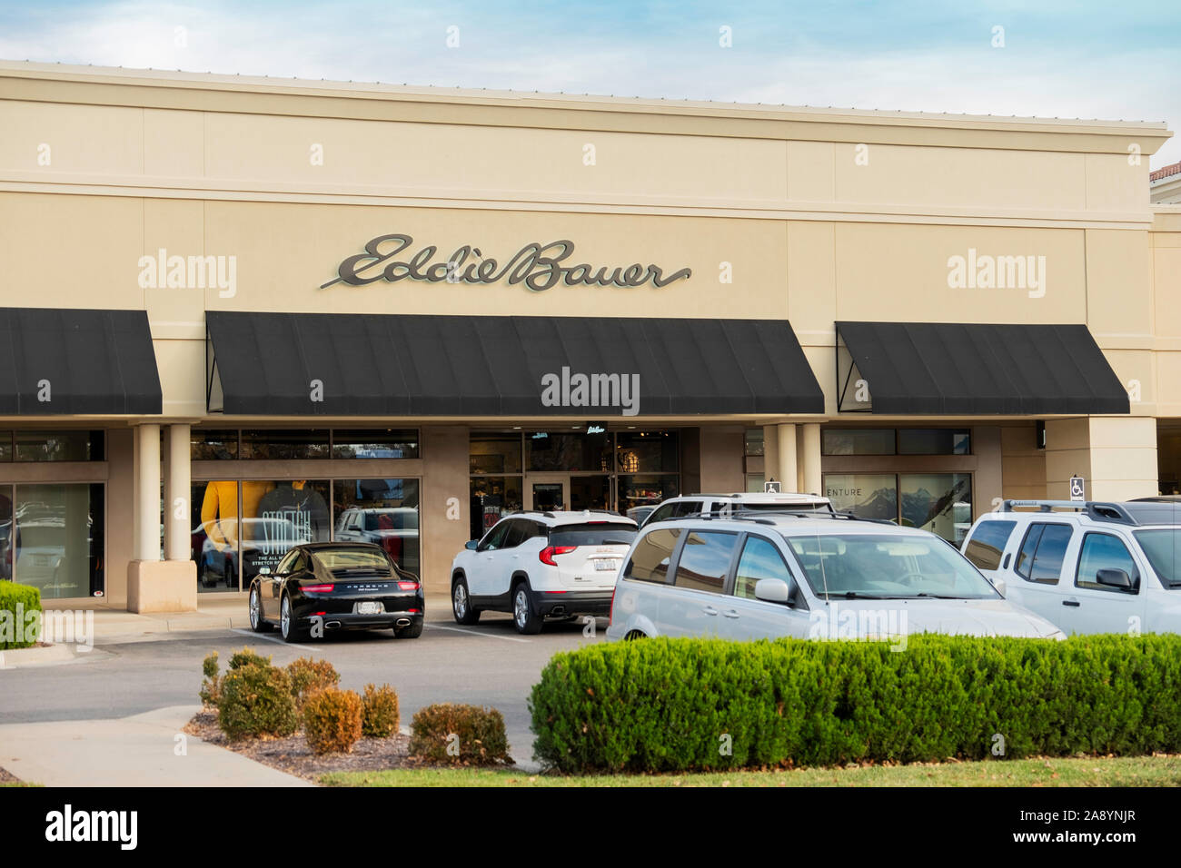 Eddie Bauer Kaufhaus in ein Einkaufszentrum in der Bradley Fair Bereich von Wichita, Kansas, USA Stockfoto