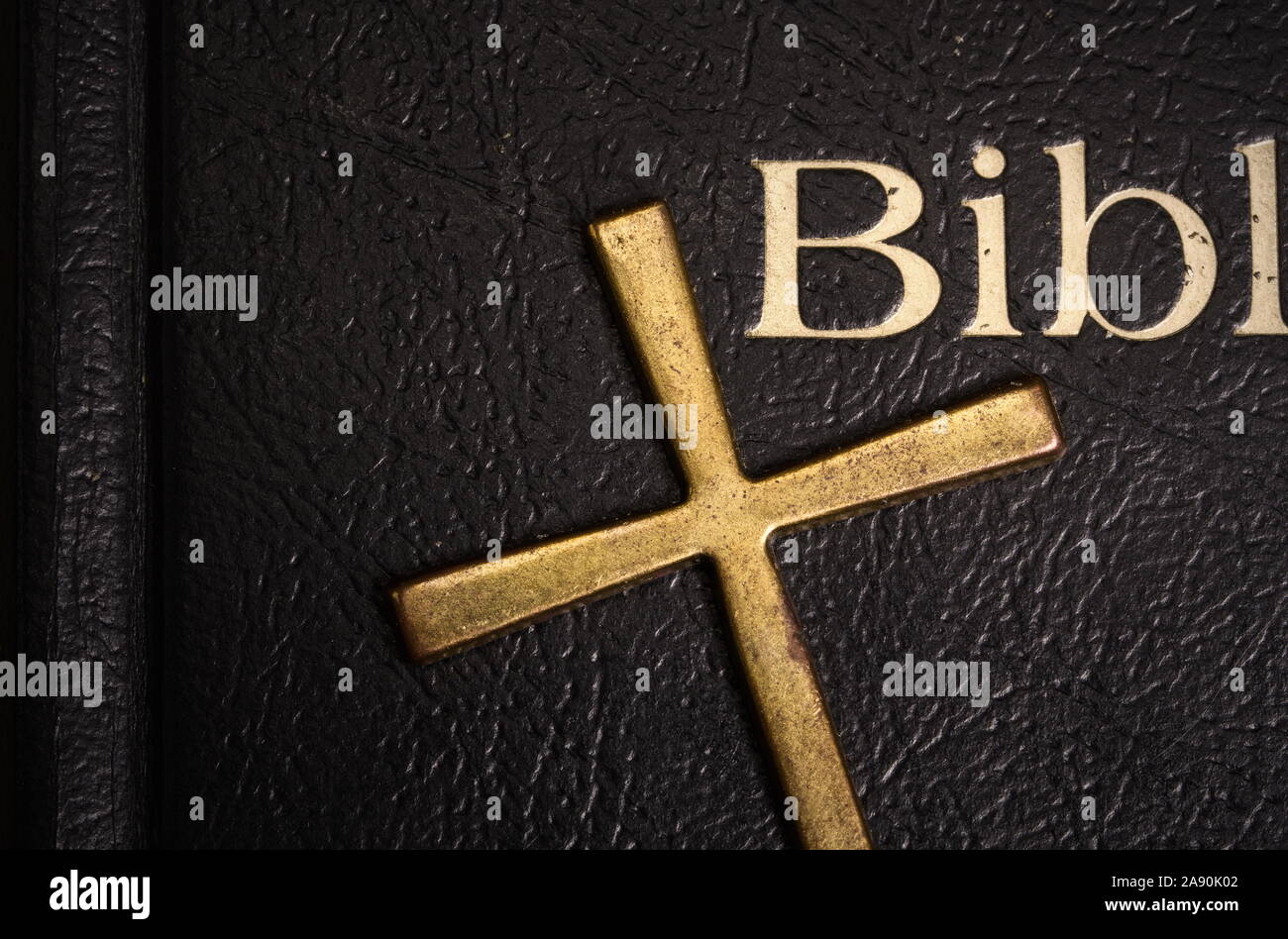 Heilige Bibel Kreuz Stockfoto