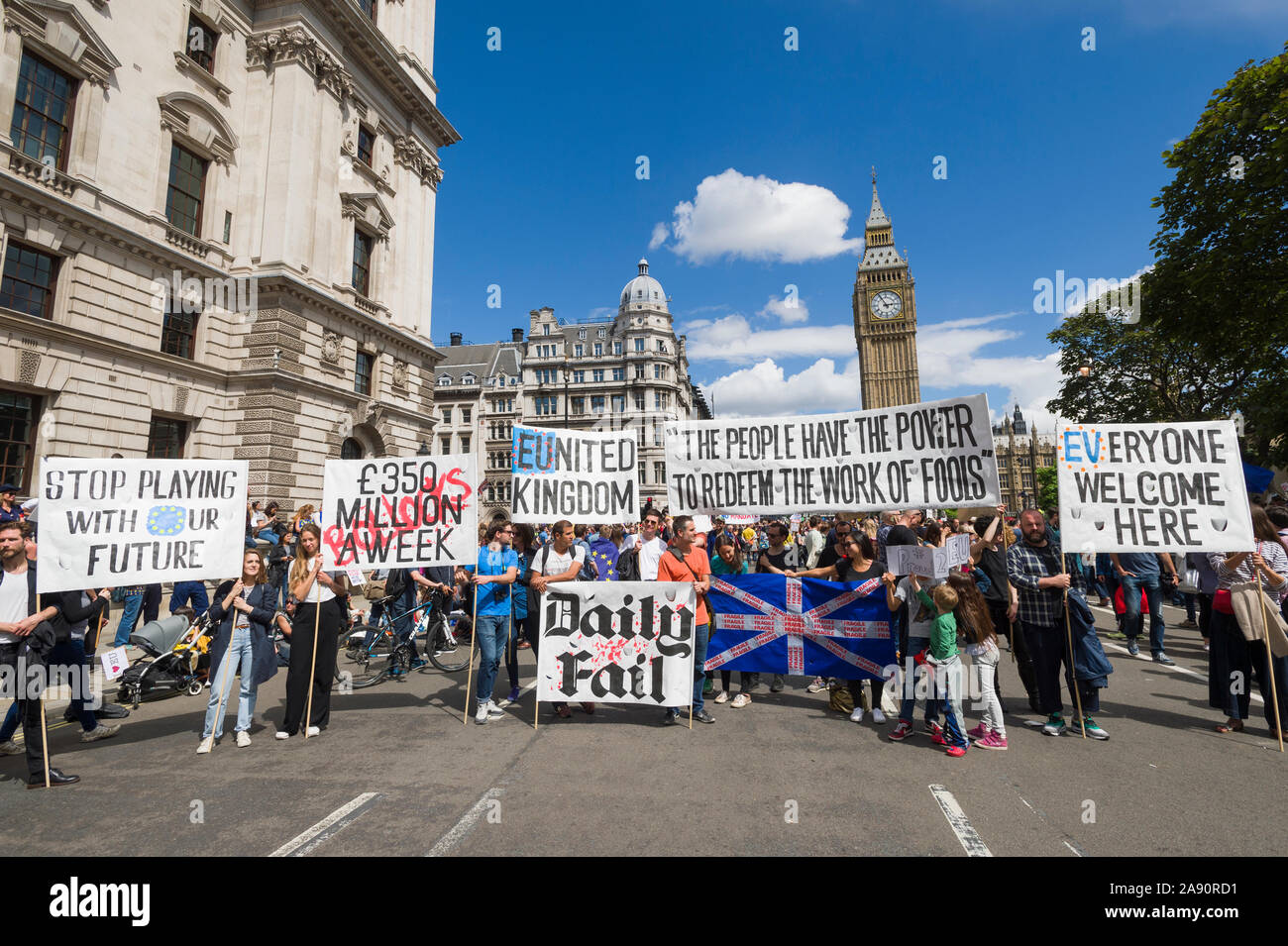 Pro EU-Rallye, protestieren gegen das Ergebnis der letzten Woche Referendum, in der Großbritannien gestimmt, der Europäischen Union, den Parliament Square, London, Br zu verlassen Stockfoto