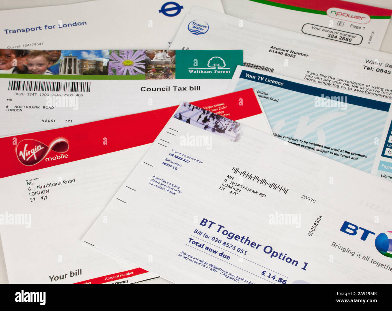 Inlandsflüge Großbritannien Rechnungen Stockfoto Inlandsflüge Großbritannien Rechnungen Stockfoto