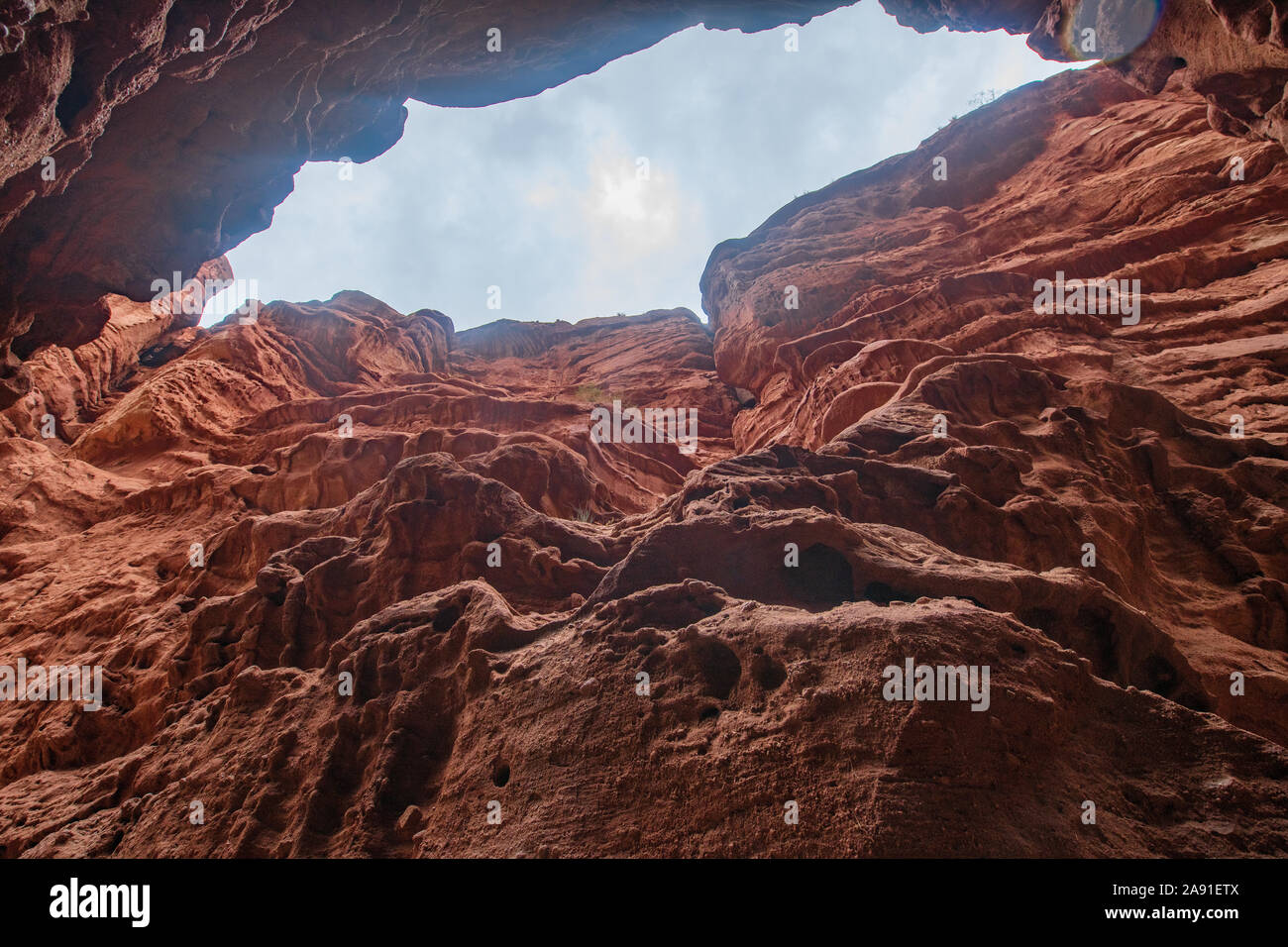 Landschaft von Wensu Grand Canyon im Wensu County, Aksu Präfektur, Nordwesten Chinas Autonomen Region Xinjiang Uygur am 14. Oktober, 2019. Stockfoto